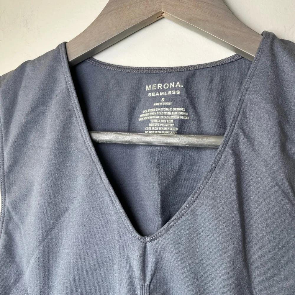 Merona Seamless Gray Ruched Sleeveless Top, Size Women’s Small - Picture 3 of 6